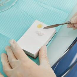 <p>医療器具台紙<br />
（カテーテルなど）</p>